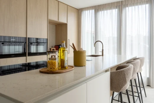 Van Ginkel Keukens Japandi keuken nieuwbouwwoning mobiel